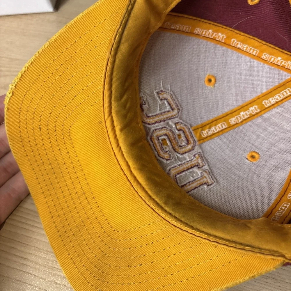 USC Trojans Hat Cap‎ Fitted Mens 7 1/8 Maroon Yellow NCAA College Football